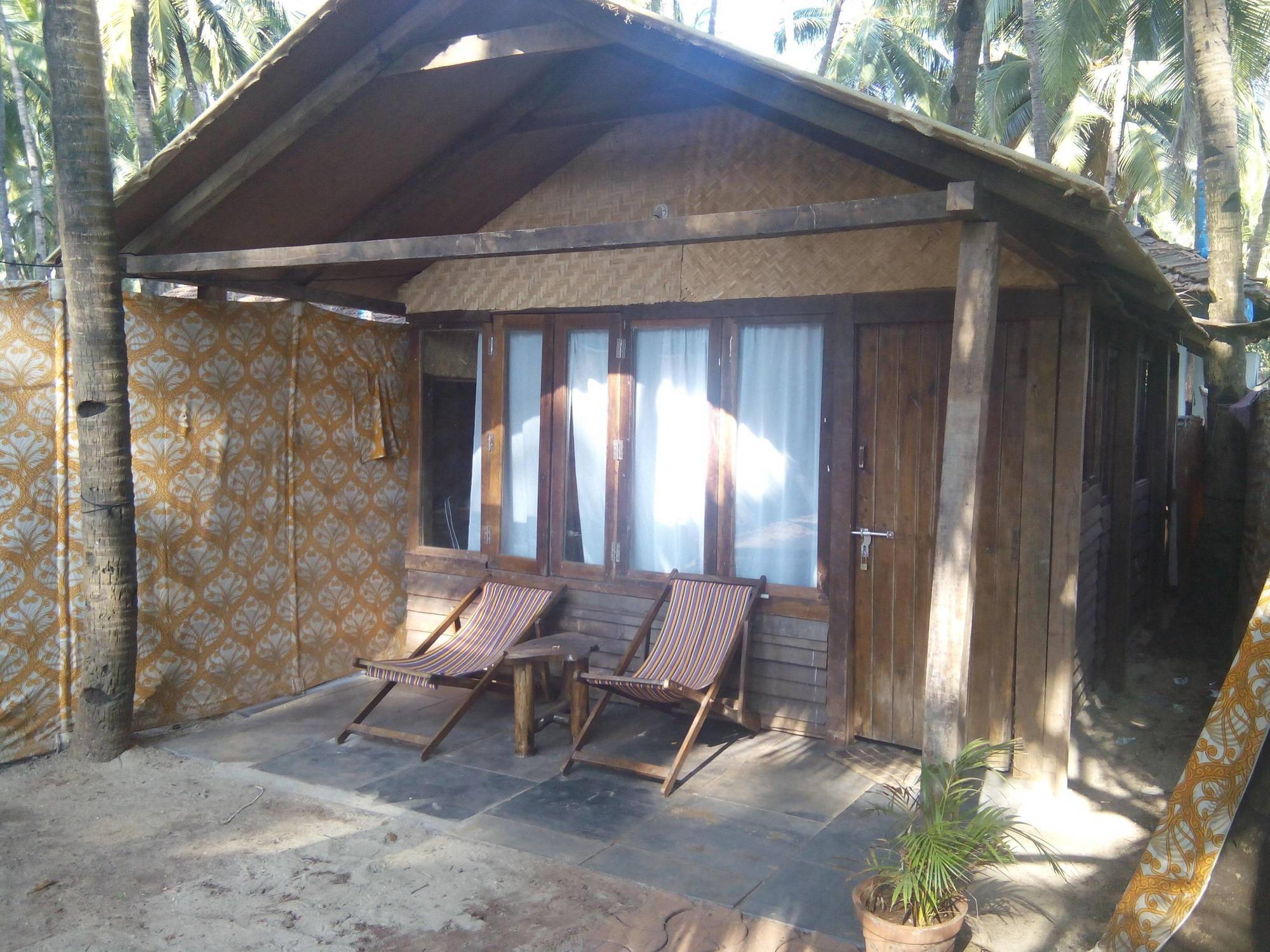 מלון פאלולם Cafe Del Mar Beach Bungalows מראה חיצוני תמונה